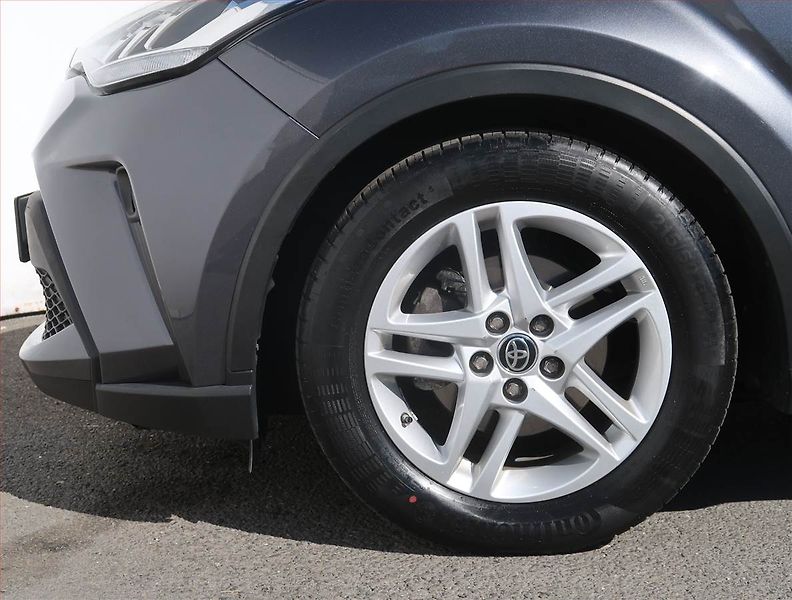 Toyota C-HR (2022) Business 1.8 Hybrid, digi klim - fotka 15 z 22