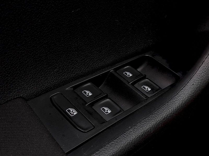 Škoda Fabia (2021) Combi Ambition 1,0 Tsi 70 Kw - fotka 21 z 32