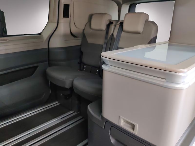 Volkswagen California eHybrid 4M Coast DCC 360 Taž - fotka 13 z 15