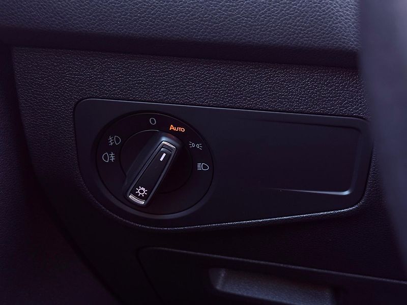 Volkswagen Tiguan 2.0 TDi DSG 4M, ČR, Serviska - fotka 27 z 30