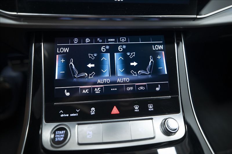 Audi Q7 3,0 TDI QUATTRO S-LINE 1. MAJ - fotka 33 z 51