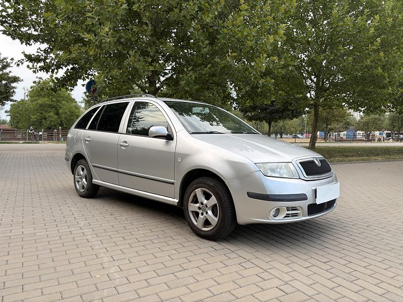 Škoda Fabia 1.4 16V - fotka 15 z 28
