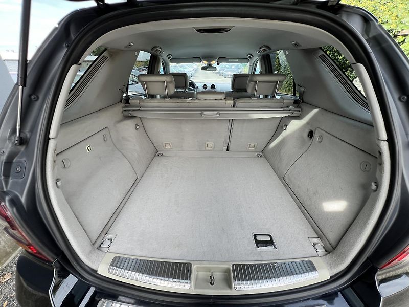 Mercedes-Benz Třídy M ML 320CDi AMG PAKET AUTOMAT - fotka 32 z 47