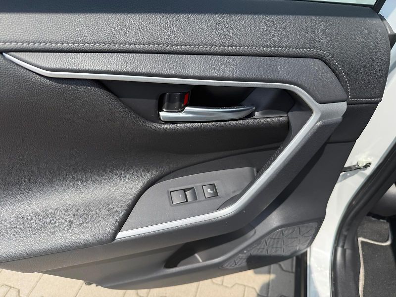 Toyota RAV4 2.5 HSD e-CVT AWD Executive + - fotka 22 z 30