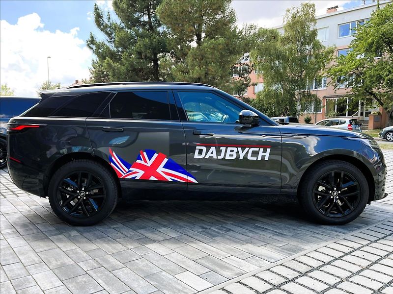 Land Rover Range Rover Velar 2,0 D200 DYNAMIC SE AWD - fotka 8 z 37