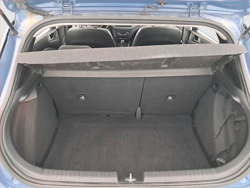 Hyundai i20 (2015) 1.2, Serv.kniha, Park. senzory - fotka 13 z 16