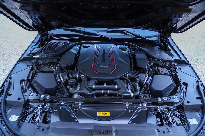 BMW M5 (2026) Touring xDrive M Drive,Pano - fotka 35 z 36
