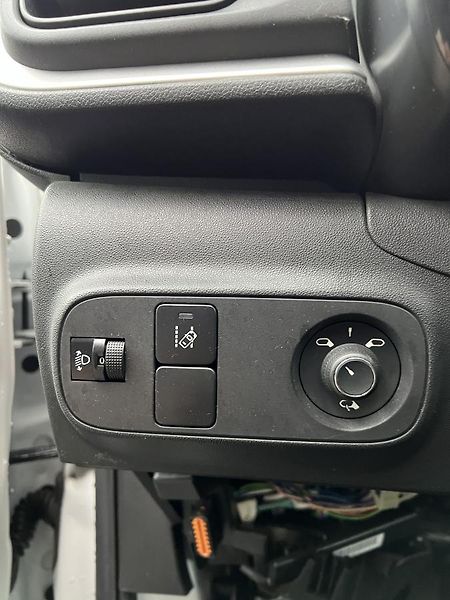 Citroën C3 1.2 VTI 61 kW - fotka 16 z 20