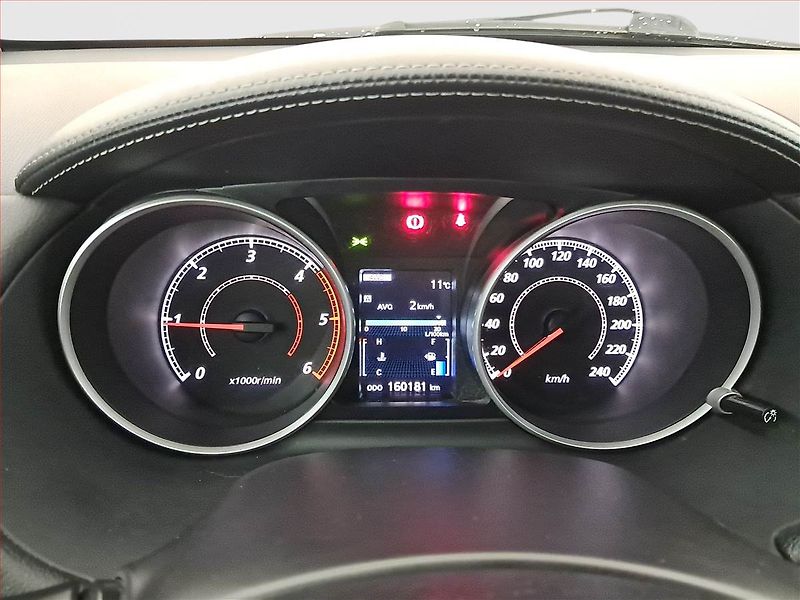 Mitsubishi Outlander (2011) 2.2 DI-D, 7 míst, Navi - fotka 11 z 17