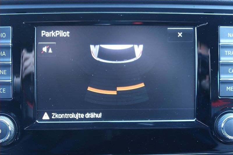 Škoda Octavia (2015) RS 2.0 TDI, Automat - fotka 22 z 23