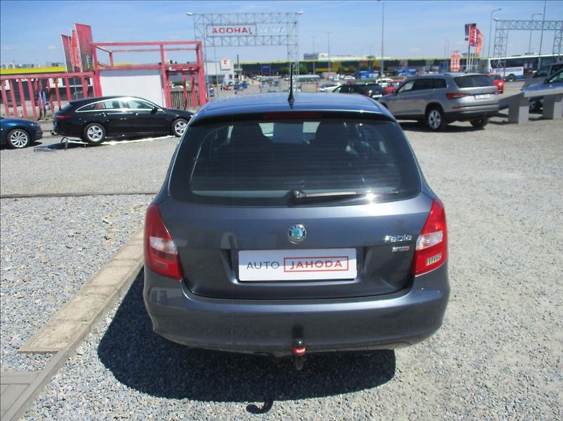 Škoda Fabia 1,2 TSI, 77kW, klima, tažné, - fotka 7 z 29