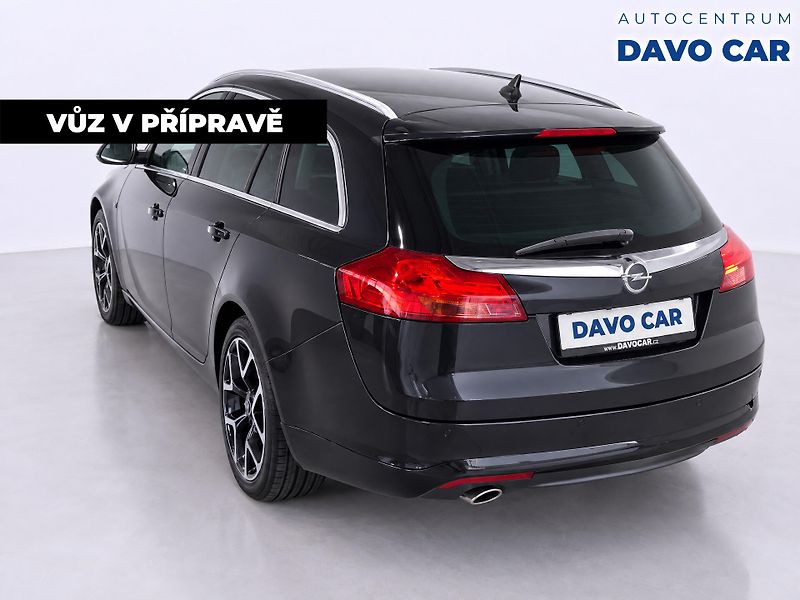 Opel Insignia 2,0 CDTI 143KW Edition Sports - fotka 2 z 12