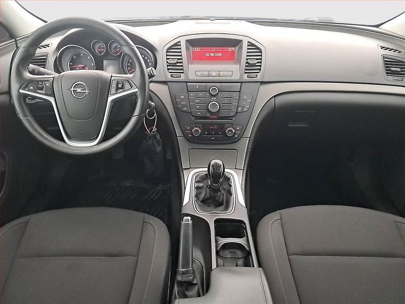 Opel Insignia (2011) 2.0 CDTI, po STK, Tažné - fotka 8 z 16