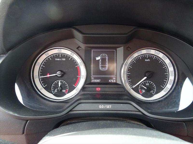 Škoda Octavia 1,5 TSi 110 kW - fotka 16 z 22