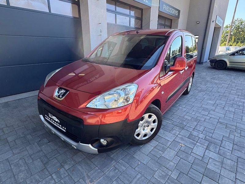 Peugeot Partner (2011) 1.6 HDi, 7 míst - fotka 2 z 32