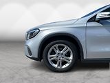 Mercedes-Benz GLA 180 i - náhled 10