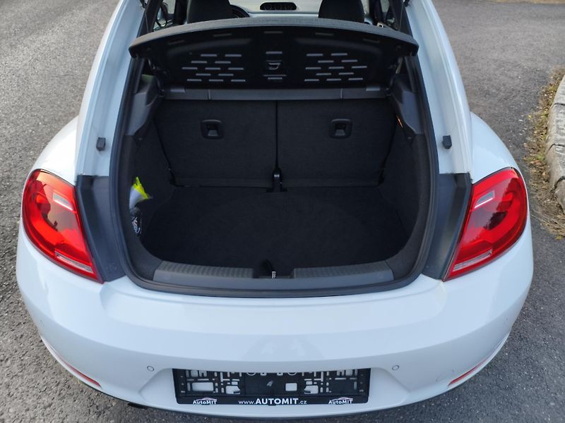 Volkswagen Beetle (2015) 1,2 TSI Club - fotka 27 z 33