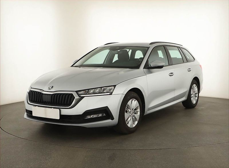 Škoda Octavia (2023) Ambition 2.0 TDI, ČR,1.maj - fotka 2 z 17