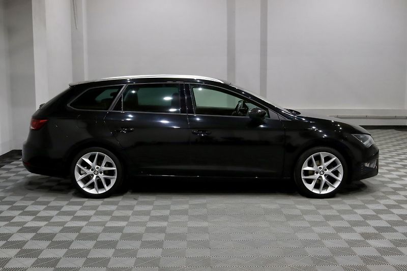 Seat Leon ST 1.4 TSI 92 kW FR - fotka 4 z 35