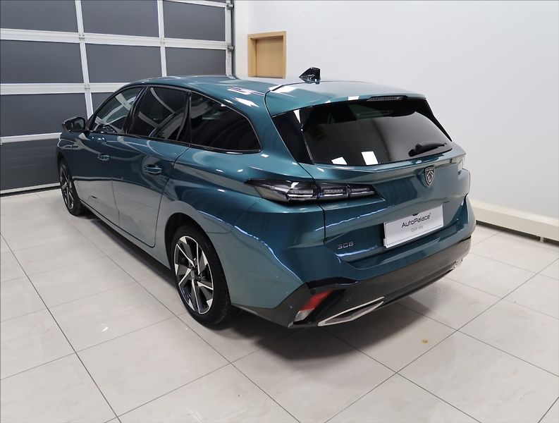 Peugeot 308 1,2 SW ALLURE PureTech 130 AUT - fotka 6 z 29