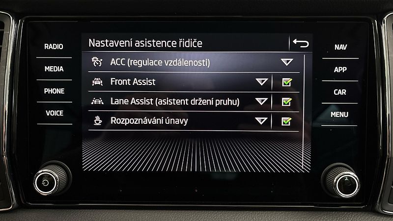 Škoda Kodiaq 2.0 TDI DSG 4x4 Style - fotka 25 z 29