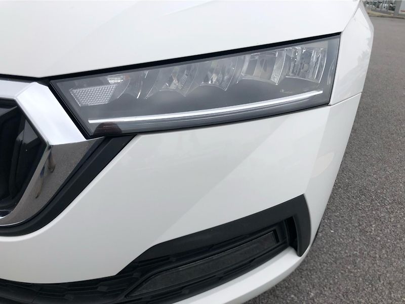 Škoda Octavia 2,0TDi 85kW AMBITION PLUS - fotka 25 z 28