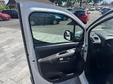 Opel Combo (2021) 1,2i 81 KW 7Míst L2 - náhled 9