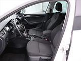 Škoda Octavia 1,6 TDI 85kW DSG Style LED CZ - náhled 9