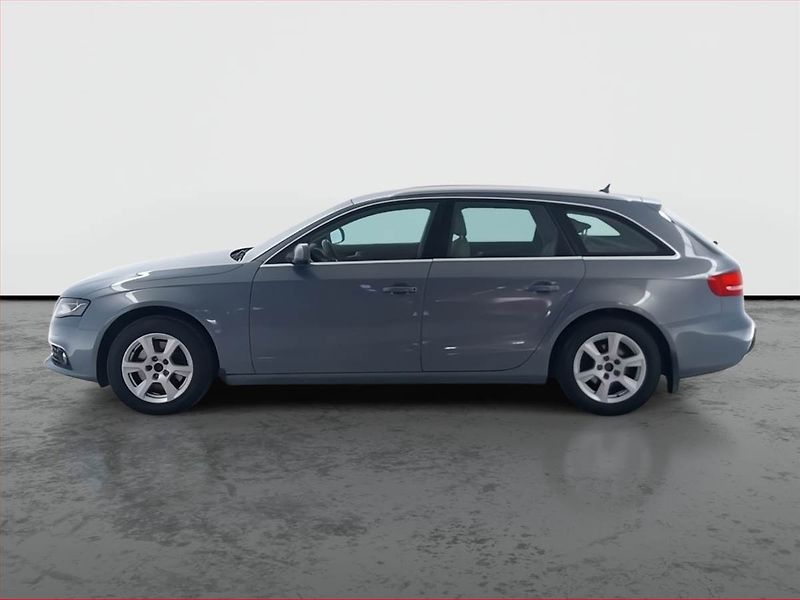 Audi A4 (2011) 2.0 TDI, Xenony, Tempomat - fotka 3 z 19