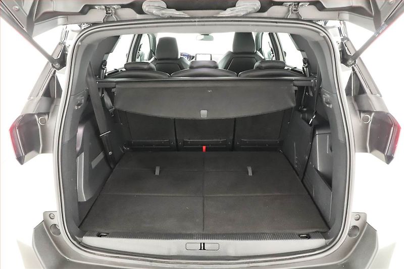 Peugeot 5008 (2019) GT Line 1.5 BlueHDi, 7 míst - fotka 11 z 17