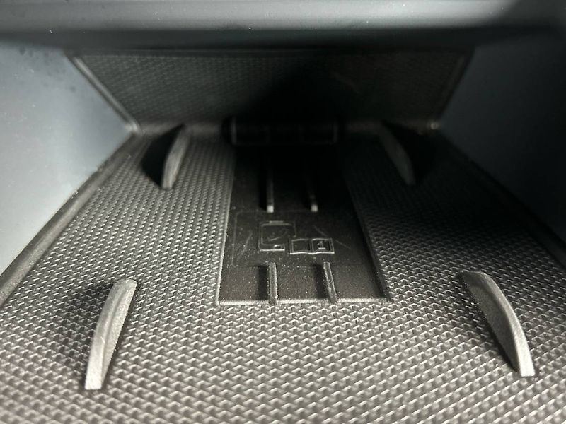 Cupra Formentor (2025) 2.0 TSI 7DSG 4WD - fotka 14 z 35