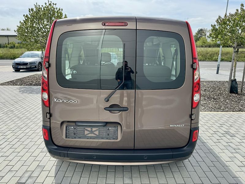 Renault Kangoo (2013) 1.5 dCI GRAND 7 míst - fotka 7 z 25