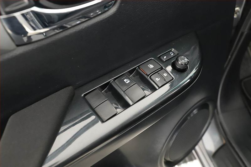 Toyota Hilux (2020) 2.4 D-4D - fotka 18 z 18