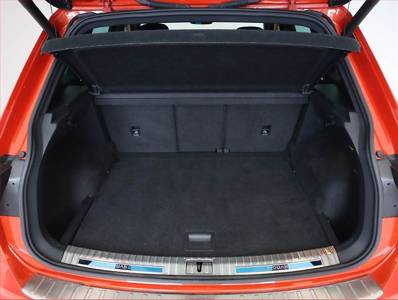 Volkswagen Tiguan (2017) Highline 2.0 TSI - fotka 14 z 23