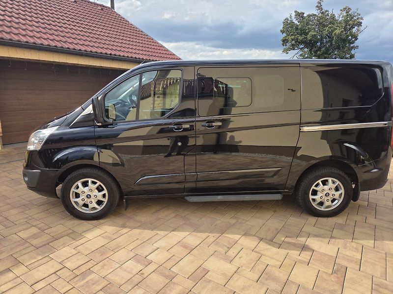 Ford Transit Custom 2.2 TDCi 114kW  5míst  - fotka 5 z 54
