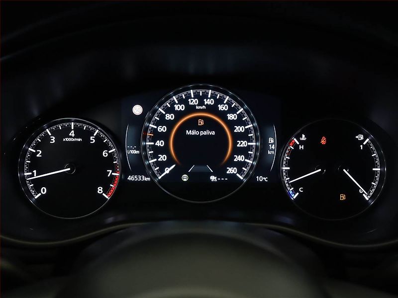 Mazda 3 (2024) 2.0 e-Skyactiv X - fotka 9 z 19
