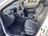 Toyota Corolla Cross 2.0HSD, ČR-1, Premiere, záruka - náhled 11