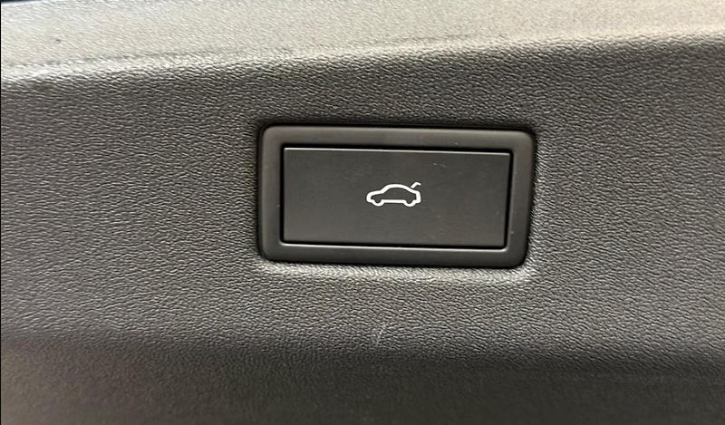Volkswagen ID.7 Pro SoH  97% 360k Matrix Masáž - fotka 28 z 28