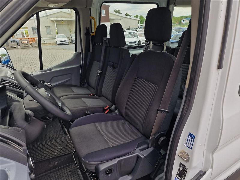 Ford Transit 2.0TDCi 96kw L2, 9-míst, ČR - fotka 30 z 39