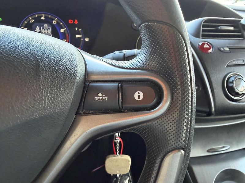 Honda Civic  1.4 Comfort - fotka 14 z 21