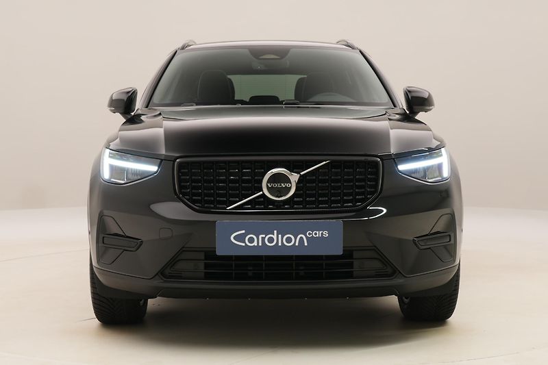 Volvo XC40 (2026) B3 AUT DARK ULTRA  - fotka 15 z 64