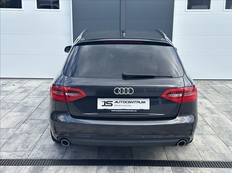 Audi A4 3,0 TDI 204PS  Ambiente A/T - fotka 8 z 53