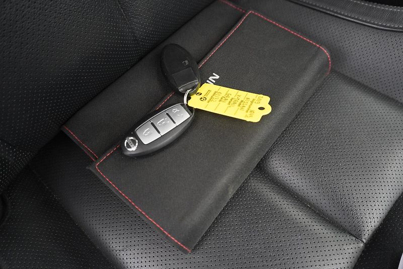 Nissan X-Trail  DIG-T 1,3i TEKNA  AUTOMAT - fotka 28 z 32