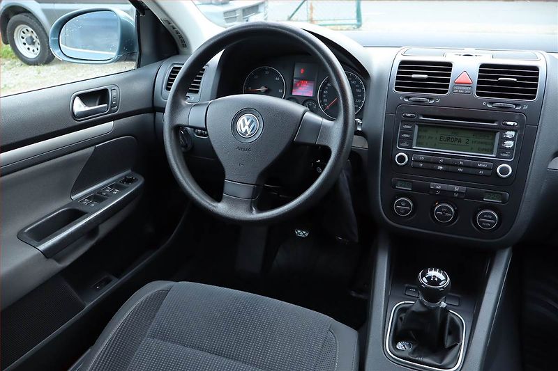 Volkswagen Jetta (2006) 1.9 TDI, Serv.kniha, po STK - fotka 7 z 18