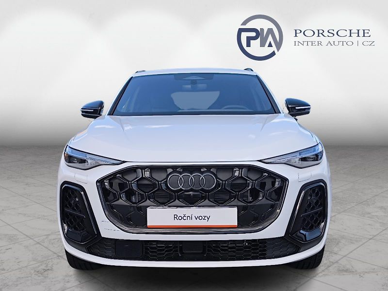 Audi Q5 2.0 TDi Quattro - fotka 3 z 27