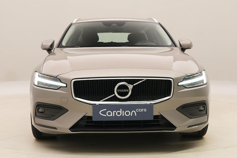 Volvo V60 D3 MOMENTUM AUT - fotka 15 z 41