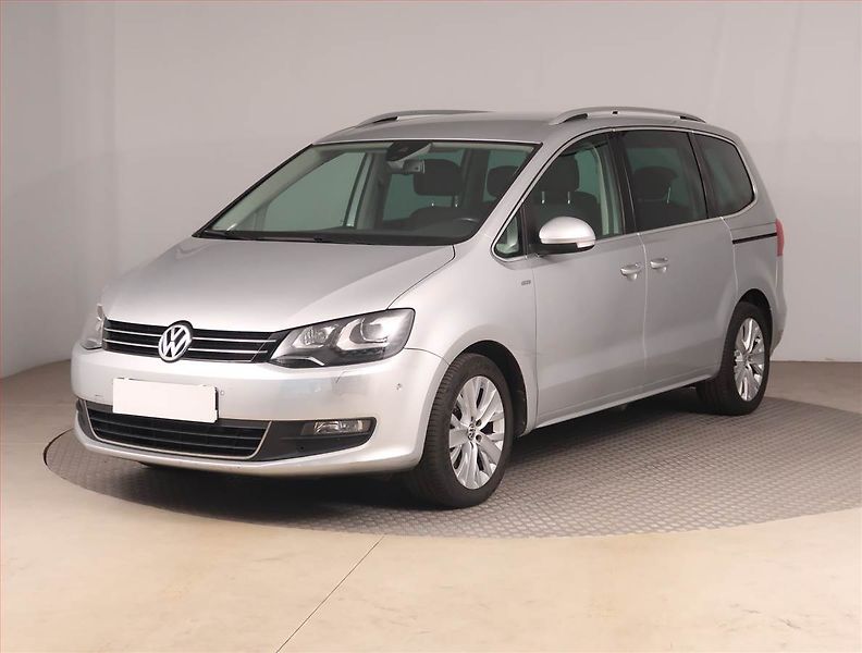 Volkswagen Sharan (2013) 2.0 TDI, Serv.kniha, Navi - fotka 2 z 21