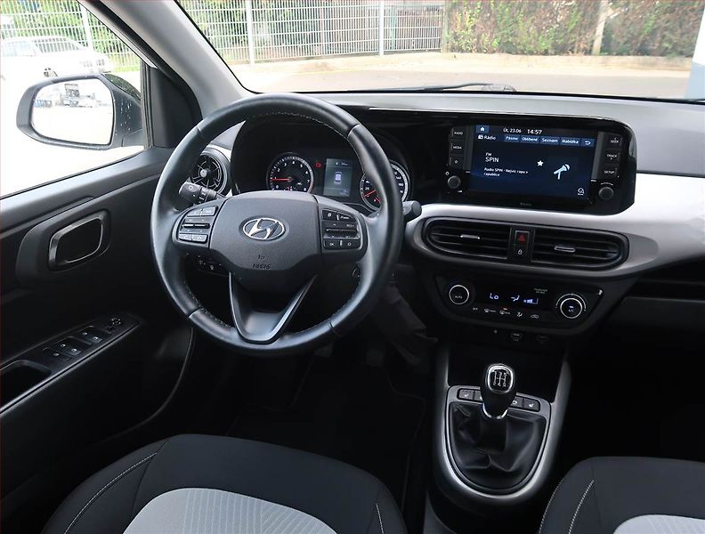 Hyundai i10 (2021) Style 1.0, Serv.kniha - fotka 7 z 20