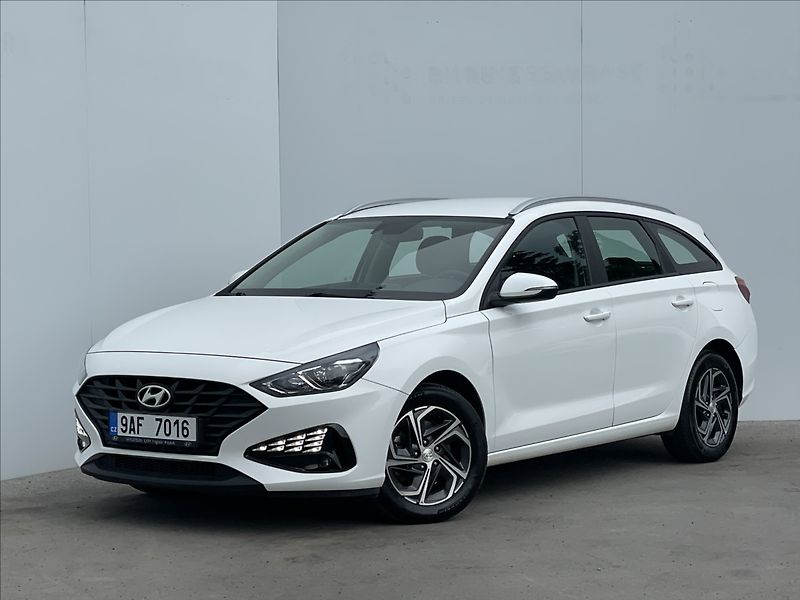 Hyundai i30 1,5 CVVT Combi Comfort AC - fotografie inzerátu