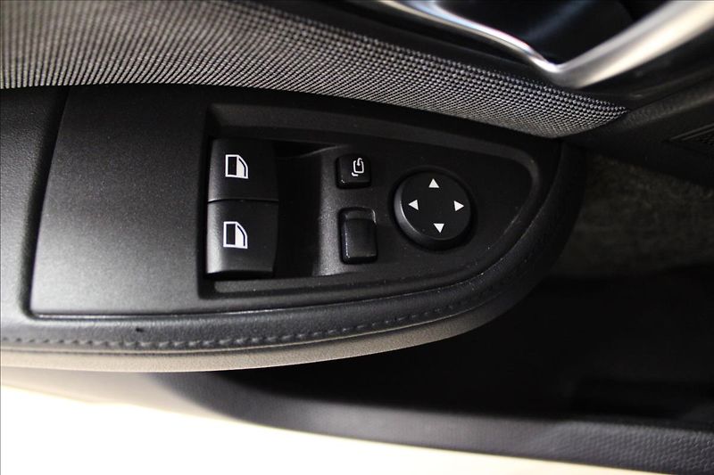 BMW i3 0,7 REX 60AH 125KW - fotka 14 z 30